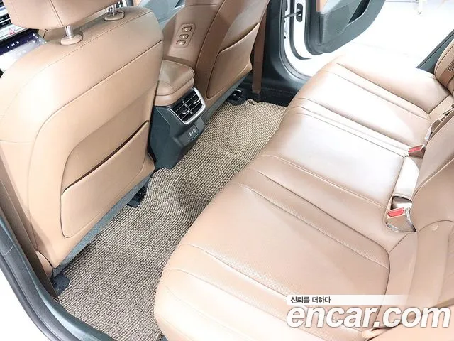 Hyundai Grandeur GN7 — Фото автомобиля 16