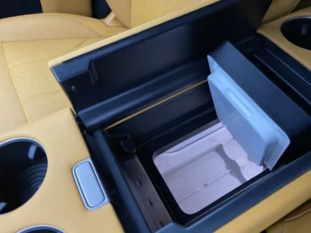 IM Motors LS8 — Фото автомобиля 26