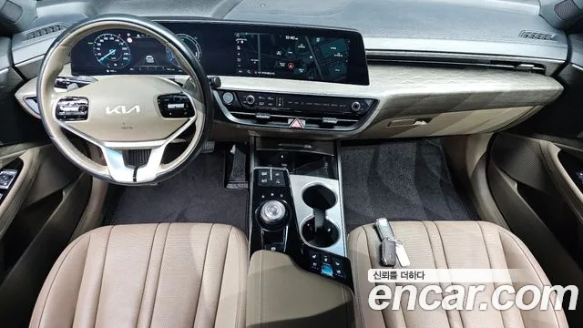 Kia K8 Hybrid — Фото автомобиля 10