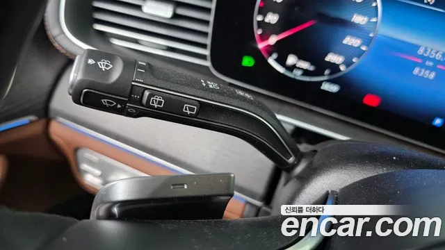 Mercedes-Benz GLE-Class — Фото автомобиля 25