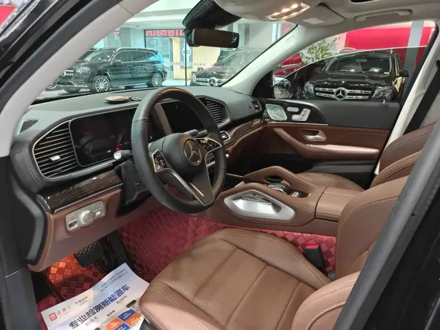 Mercedes-Benz GLE-Class — Фото автомобиля 12