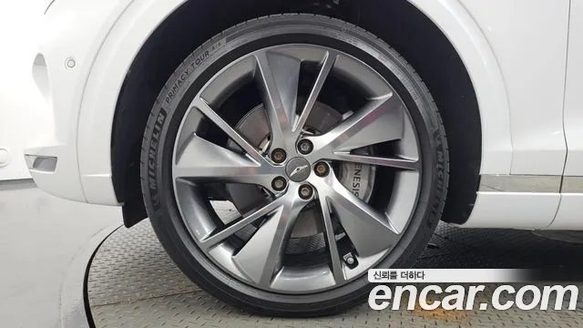 Genesis GV70 — Фото автомобиля 5