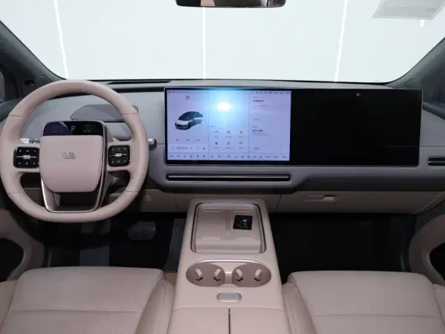 Li Auto i6 — Фото автомобиля 26