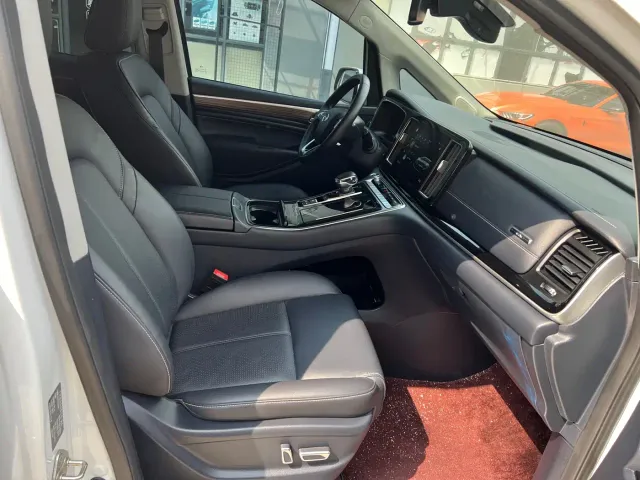 GAC Trumpchi M8 — Фото автомобиля 5