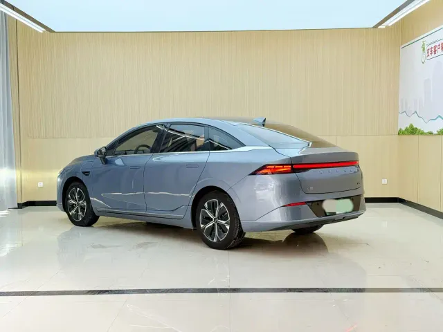 Xpeng P5 — Фото автомобиля 14