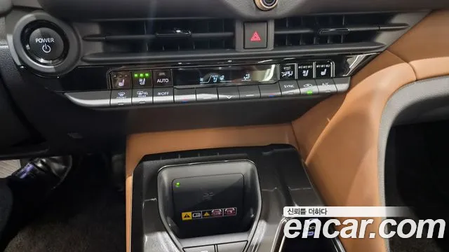 Toyota Crown — Фото автомобиля 13