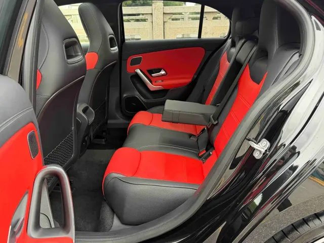 Mercedes-Benz A-Class AMG — Фото автомобиля 9