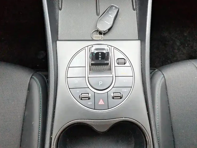 BYD Seal 05 DM-i — Фото автомобиля 16