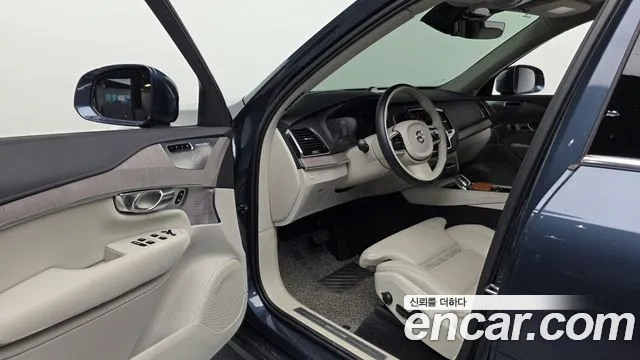 Volvo XC90 2nd Gen — Фото автомобиля 15