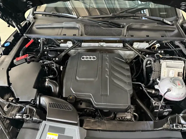 Audi Audi Q5L 2024 Model 40 TFSI Luxury Dynamic — Фото автомобиля 15