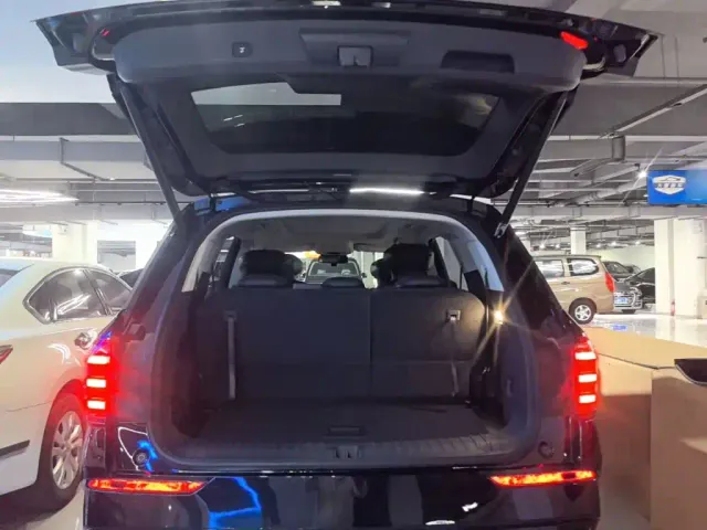Ford Edge — Фото автомобиля 18