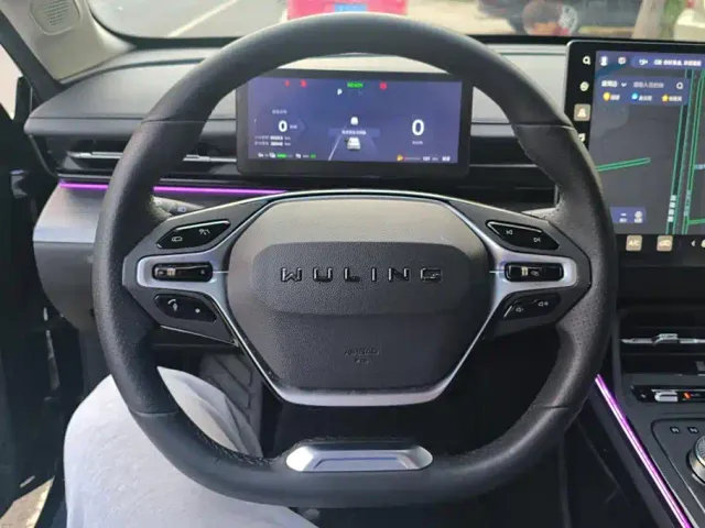 Wuling Starlight — Фото автомобиля 15