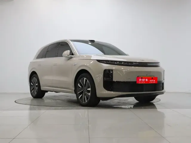 Li Auto L6 — Фото автомобиля 3