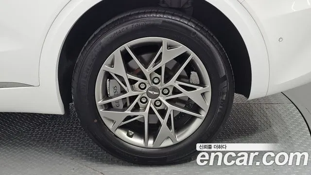 Genesis GV70 — Фото автомобиля 6