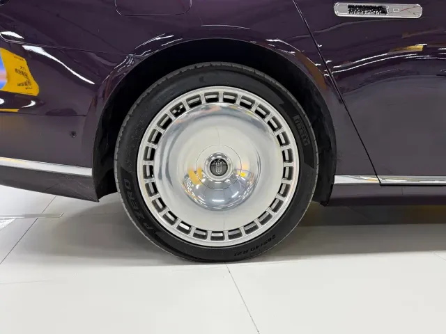Zunjie Zunjie S800 2025 Model Extended Range Starlight Executive Edition 4-seater — Фото автомобиля 19