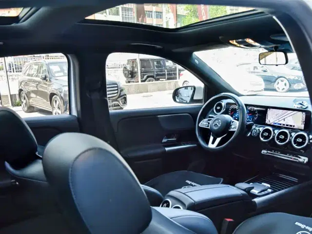 Mercedes-Benz GLA-Class — Фото автомобиля 10