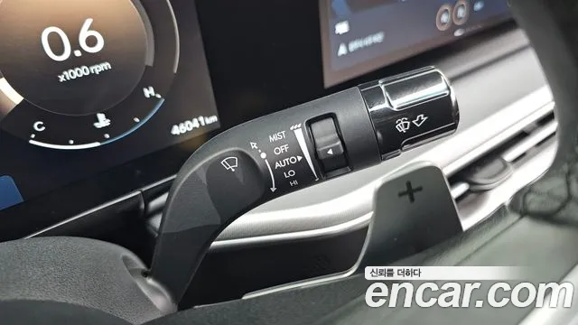 Hyundai Grandeur Grandeur (GN7) 2.5 Бензин 2WD — Фото автомобиля 28