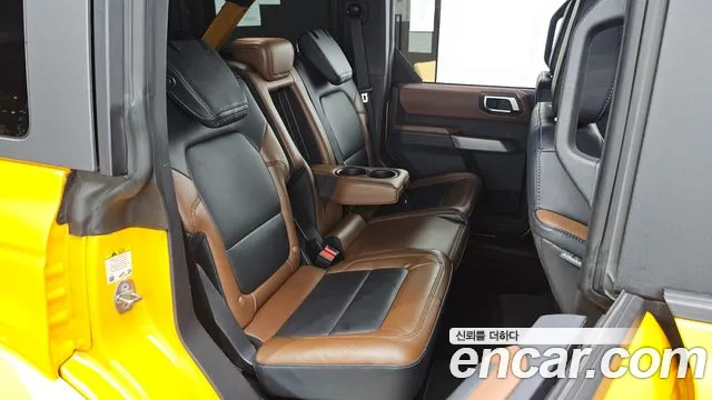 Ford Bronco — Фото автомобиля 26