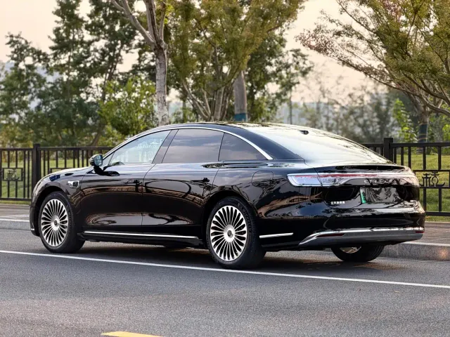 Stelato S9 — Фото автомобиля 3