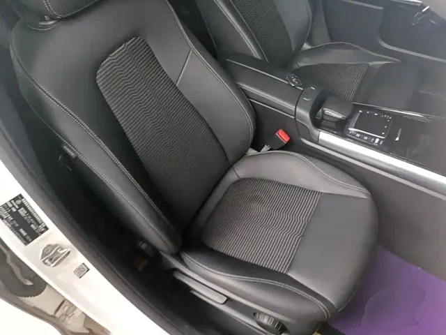 Mercedes-Benz B-Class — Фото автомобиля 24