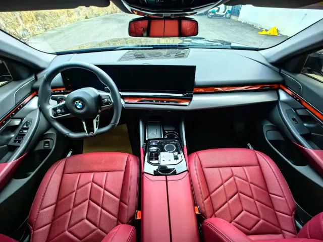 BMW 5 Series — Фото автомобиля 5