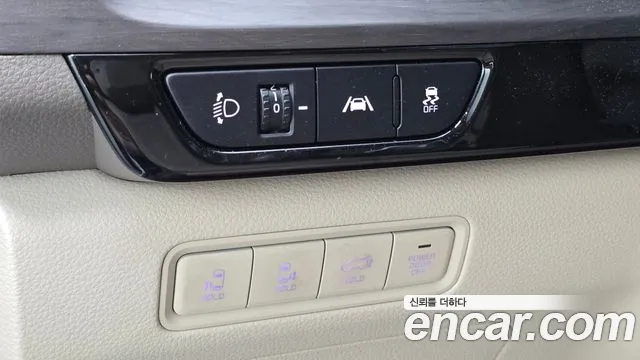 Kia Canival Carnival 4 поколение Бензин 9 мест Signature — Фото автомобиля 15
