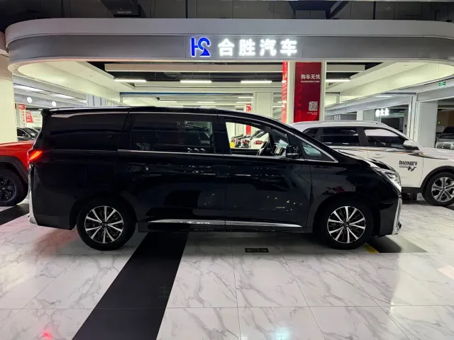 GAC Trumpchi M8 — Фото автомобиля 6