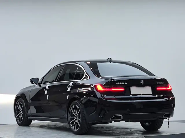 BMW 3 Series — Фото автомобиля 5