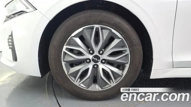 Kia K5 Prestige — Фото автомобиля 5