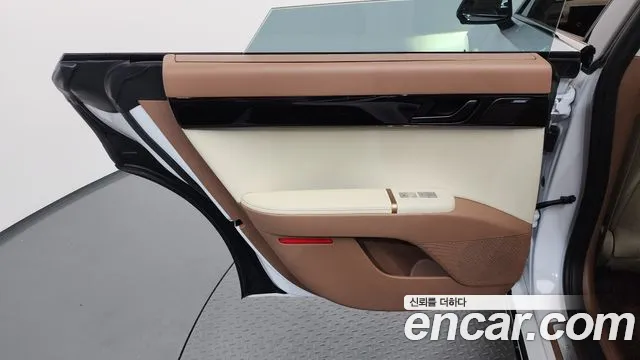 Hyundai Grandeur GN7 — Фото автомобиля 14