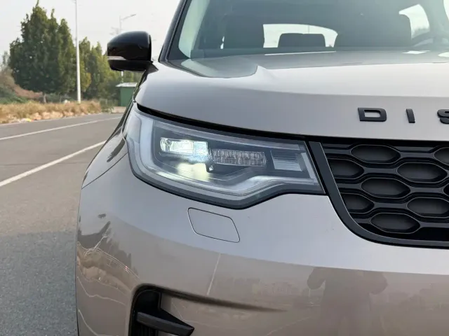 Land Rover Discovery — Фото автомобиля 28