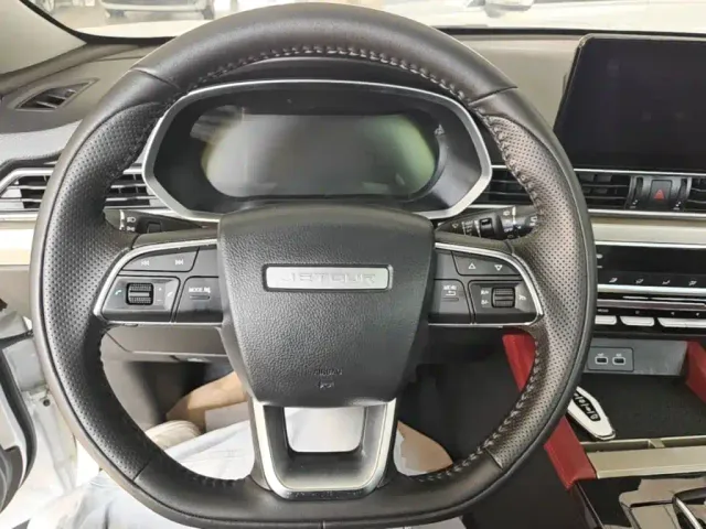 Jetour X70 — Фото автомобиля 10