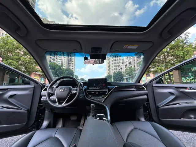 Toyota Camry — Фото автомобиля 17