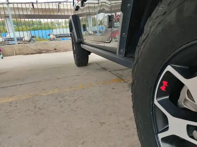 Jeep Wrangler — Фото автомобиля 20
