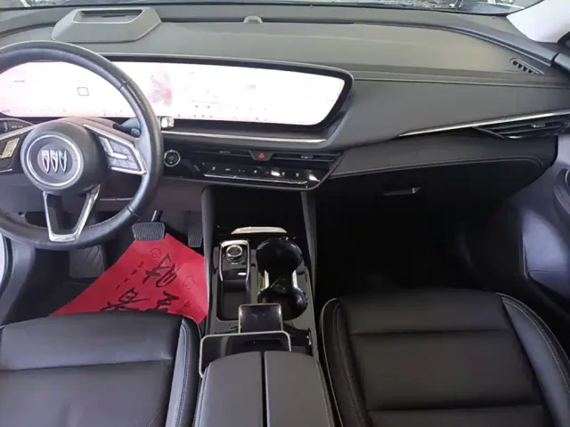 Buick Envision Plus — Фото автомобиля 12