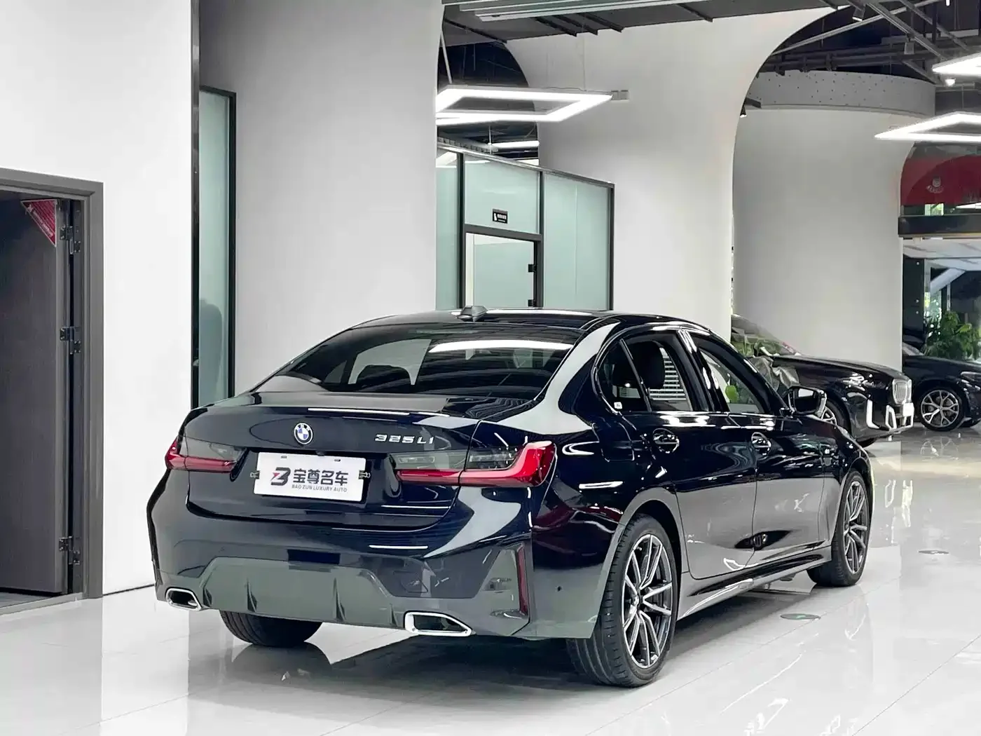 BMW BMW 3 Series 2023 325Li M Sport Package — Фото автомобиля 10