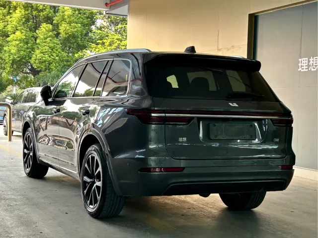 Li Auto ONE — Фото автомобиля 6