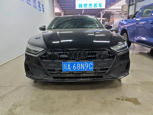 Audi A7L — Фото автомобиля 2