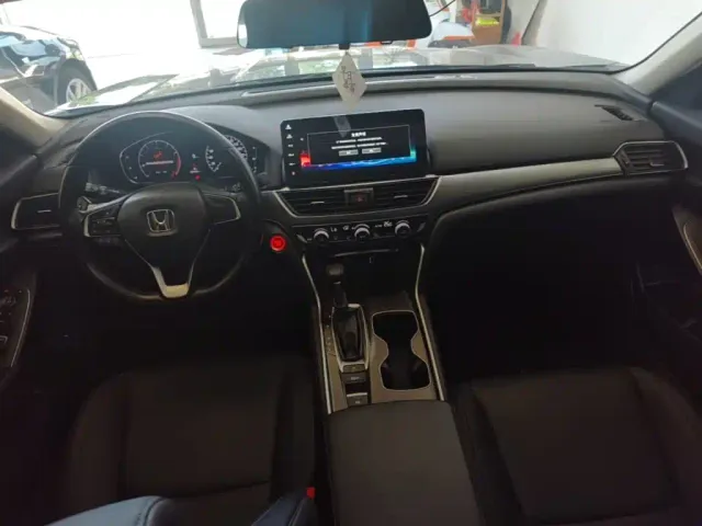 Honda Accord — Фото автомобиля 9