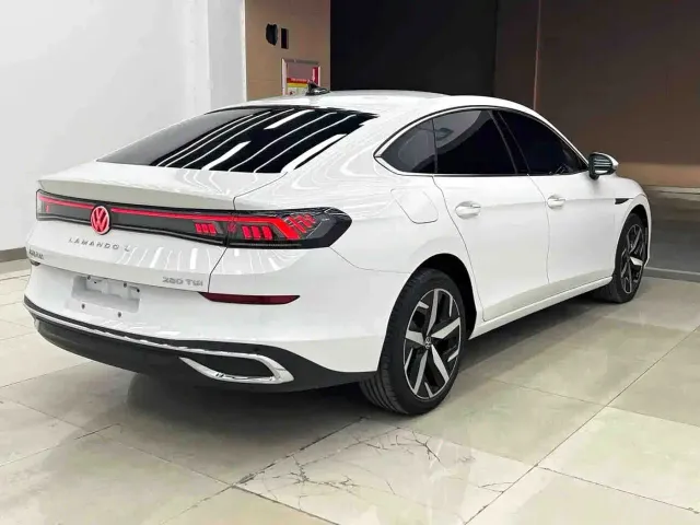 Volkswagen Lamando — Фото автомобиля 4