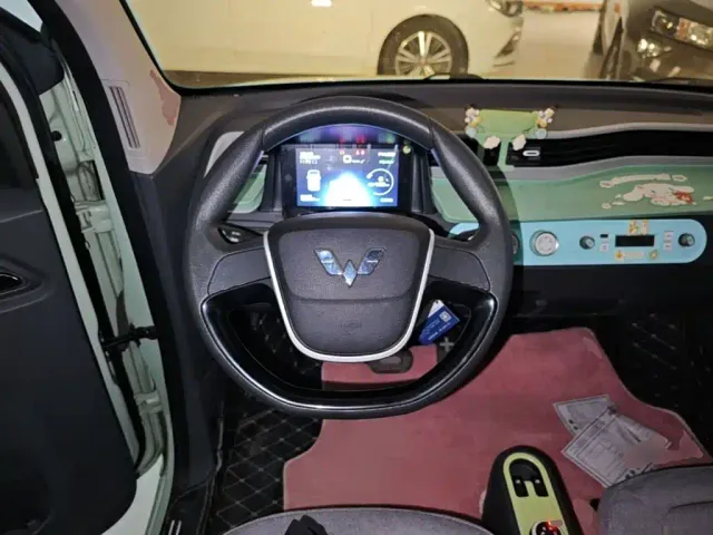 Wuling Hongguang Mini EV — Фото автомобиля 10