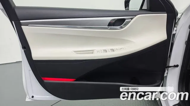 Hyundai Grandeur (New) Hybrid — Фото автомобиля 13