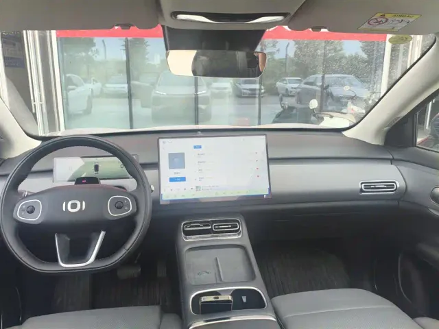 Changan Qiyuan Q05 — Фото автомобиля 10