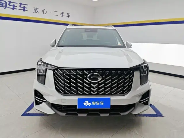 GAC Trumpchi GS8 — Фото автомобиля 2