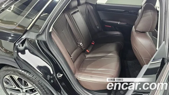 Hyundai Grandeur GN7 — Фото автомобиля 17