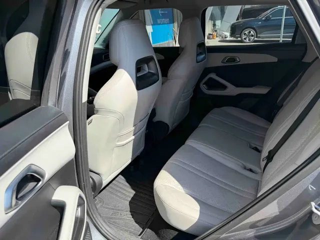 BYD Yuan UP — Фото автомобиля 6
