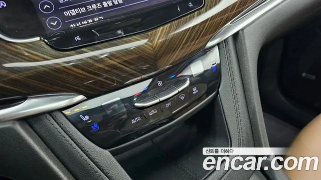 Cadillac XT6 — Фото автомобиля 16