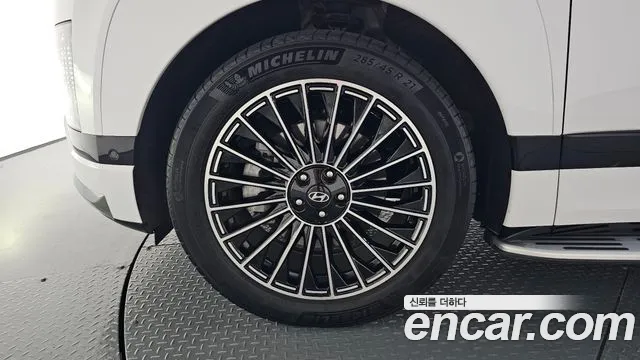 Hyundai Ioniq 9 — Фото автомобиля 5
