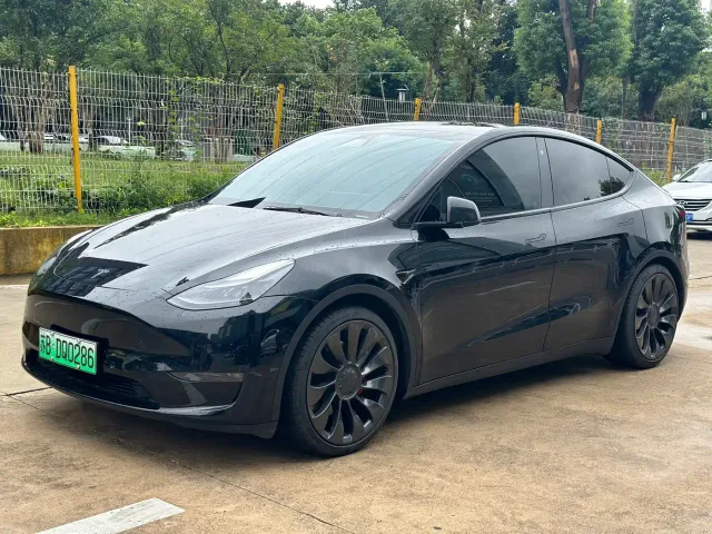 Фотография автомобиля — Tesla Model Y