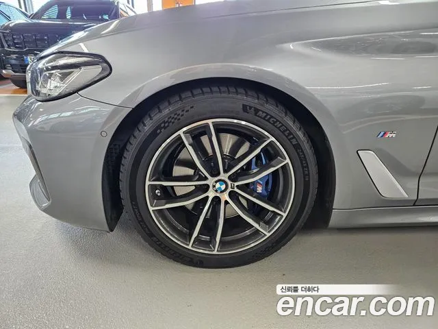 BMW 5 Series G30 — Фото автомобиля 3